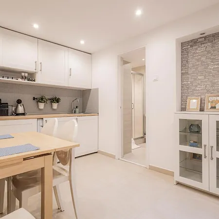 Beautiful At Basilca 3-4