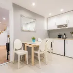 Apartament Beautiful At Basilca 3-4